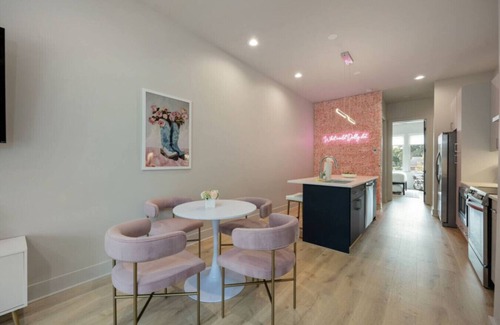 Radnor Casa | Dolly & Denim - 4BD/4.5BTH - Spacious Rooftop!