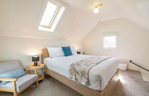 Hobart Central Business District Casa | Dolly's Cottage - Timeless Retreat near Hobart CBD