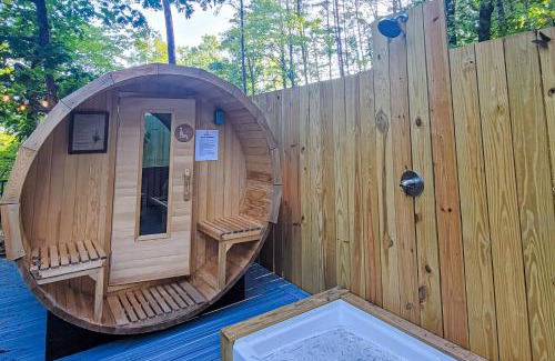 Caton Casa | Dolly's Outdoor Oasis