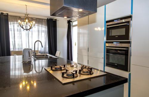 Qawra Apartamento | Dolmen Court Flat 10, Qawra