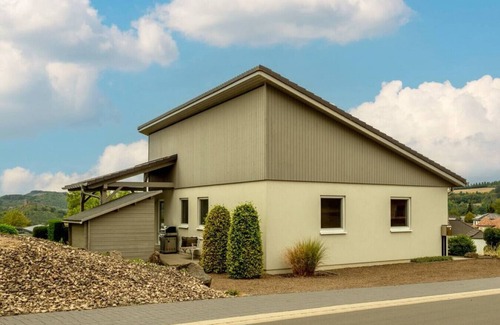 Gerolstein Casa | Dolomites Bungalow Eifelsteig w/ view Terrace & BBQ