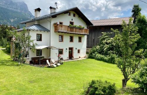 Colle Santa Lucia Apartamento | Dolomites Charme Chalet