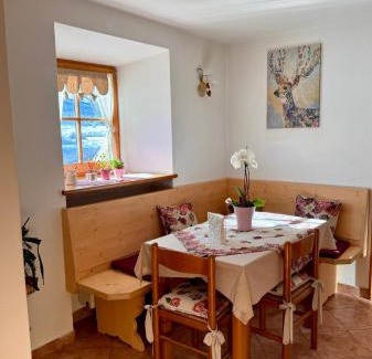 Colle Santa Lucia Apartamento | Dolomites Charme Chalet