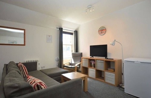 Tobermory Apartamento | Dolphin Apartment located on Tobermory High Street