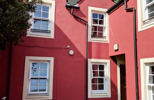 Tobermory Apartamento | Dolphin Apartment located on Tobermory High Street