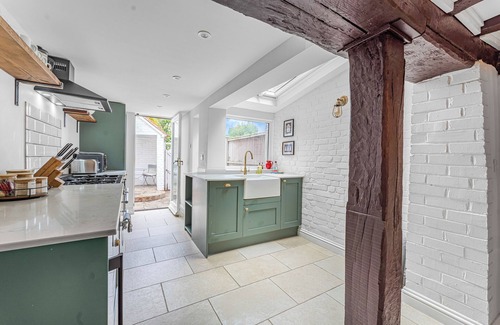 Henley-on-Thames Cabaña | Dolphin Cottage