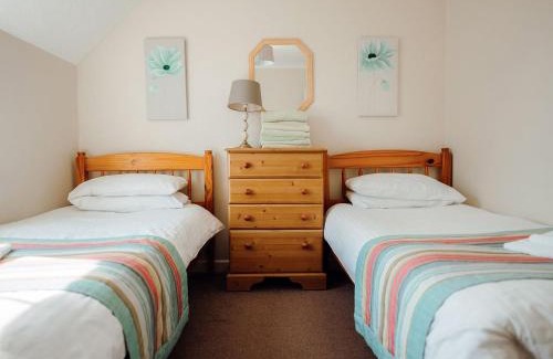 Lydstep Casa | Dolphin Cottage - Uk6733