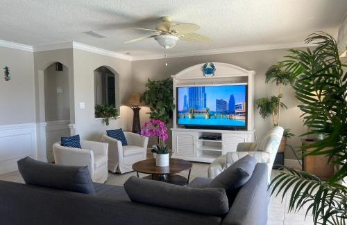 Cocoa Isles Casa | Dolphin Cove in Cocoa Beach Fl