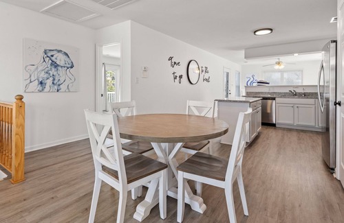 Carolina Dunes Casa | Dolphin Dunes: Pool, Hot Tub, Tiki Bar, Rec Room