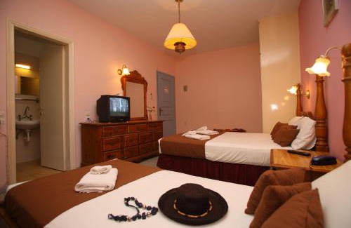 Skopelos Hotel | Dolphin Hotel