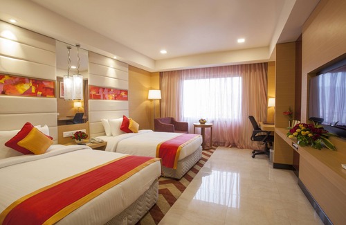 Dabagardens Hotel | Dolphin Hotel