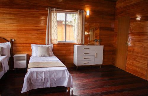 Careiro Cabina | Dolphin Lodge
