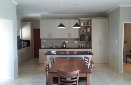 Jeffreys Bay Casa | Dolphin View Guesthouse