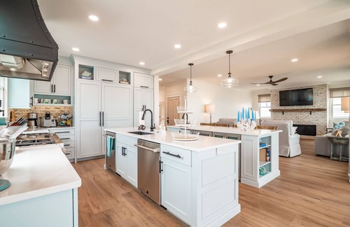 Pawleys Island Casa | DOLPHINVIEW EN ISLA CON PAWLEYS Dock Creek, parrilla, frente al mar y MÁS!