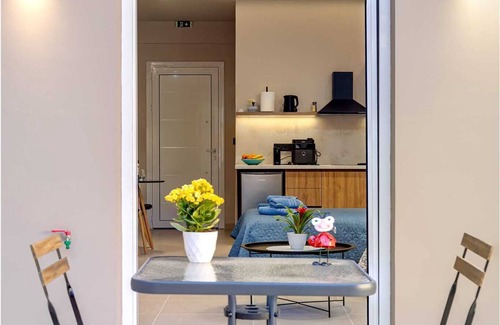 Agia Marina Apartamento | Dom Azure Elegant Studio 1