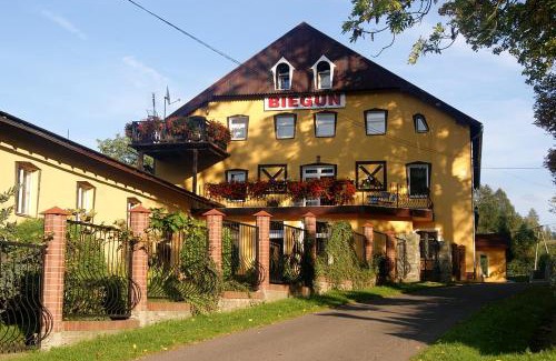 Jedlina-Zdroj Apartamento | Dom Gościnny BIEGUN
