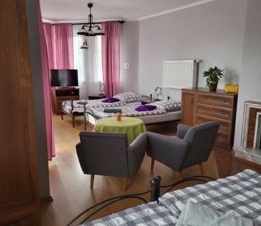 Regietow Casa | Dom Gościnny Orange