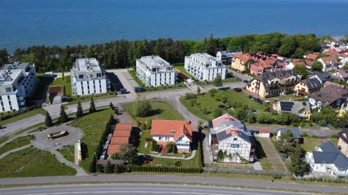 Rewal Cabina | Dom Gościnny Wiki