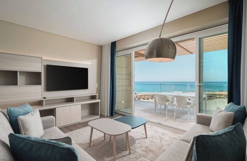 Cavacos Condominio | Dom Pedro Residences - T2