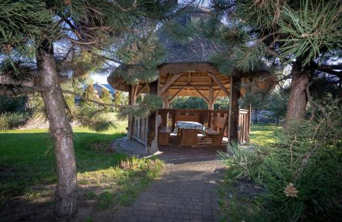 Jaminy Casa | Dom pod Lipą