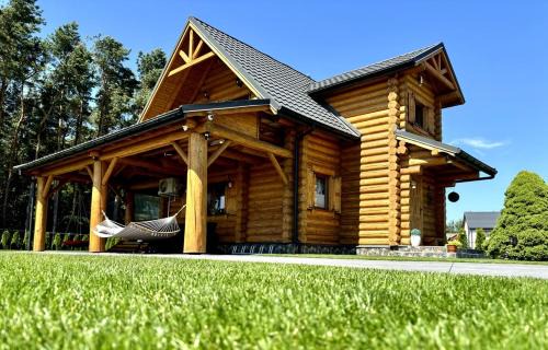 Karwienskie Bloto Drugie Casa | Dom Wakacyjny Złoto Północy na wyłączność, parking, plac zabaw, tarasy