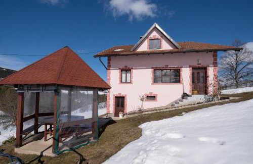 Zlatibor Apartamento | Domaćinstvo Spasenić