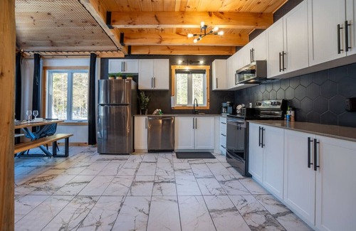 Matawinie Regional County Municipality Apartamento | Domaine des Pins |Beach |HotTub & Sauna| 4 Chalets