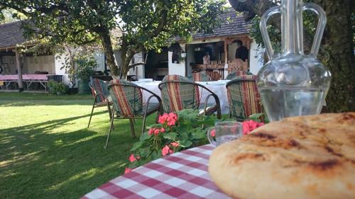 Zasavica Casa | Domacinstvo Cikic Zasavica