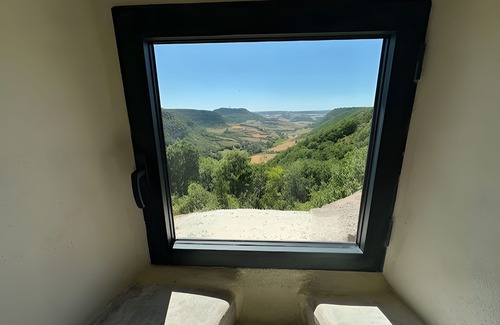 Saint-Georges-de-Luzencon Casa | Domaine Labro con vistas extraordinarias al circo de Levancou