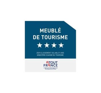 Lemere Casa | Domaine à proximité de Chinon avec piscine, billard, pétanque, jeux pour enfants