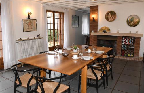 La Ferte-Saint-Cyr Apartamento | Domaine 9 chambres à la Ferté saint Cyr