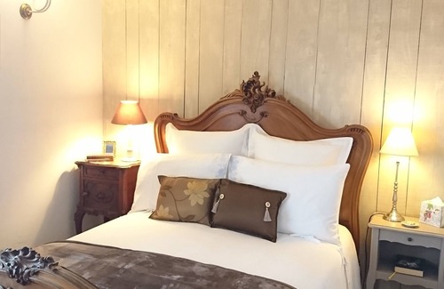Monts-sur-Guesnes Cama Y Desayuno | Domaine de Bourgville