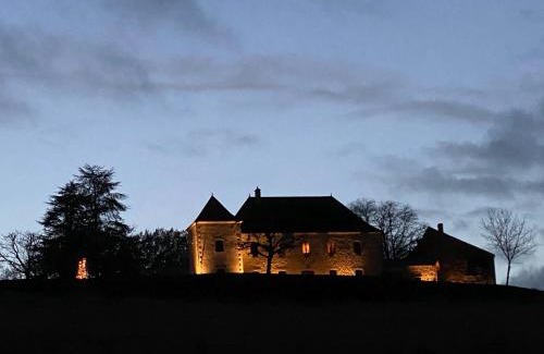 Saint-Cyprien Cama Y Desayuno | Domaine de Cazal - Chambres d'Hôtes avec piscine au cœur de 26 hectares de nature préservée