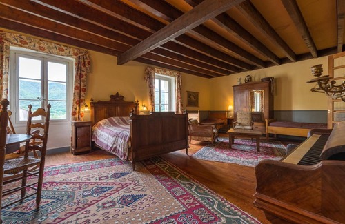 Saint-Laurent-du-Pape Casa | Domaine de l'Amiral