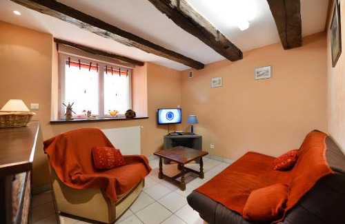 Villecomtal Casa | Domaine de Jouani gîte La Charrue