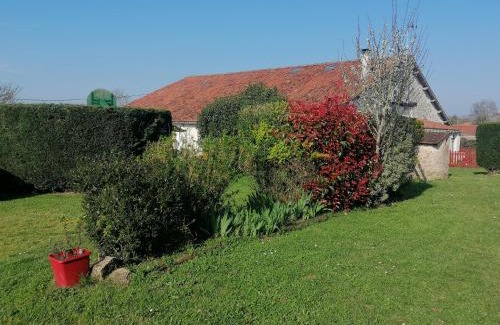 Saint-Cyr-des-Gats Cama Y Desayuno | DOMAINE DE LA LUCARLIERE
