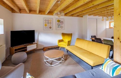 Les Salles Casa | Domaine de la Plagnette - Gîtes pour 15 pers, Terrasse et Animaux admis - FR-1-496-368