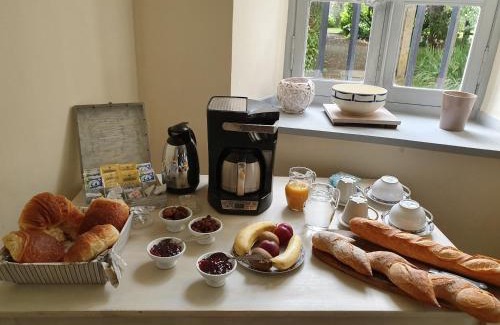 Engravies Cama Y Desayuno | DOMAINE DE MARLAS - CHAMBRES D'HÔTES