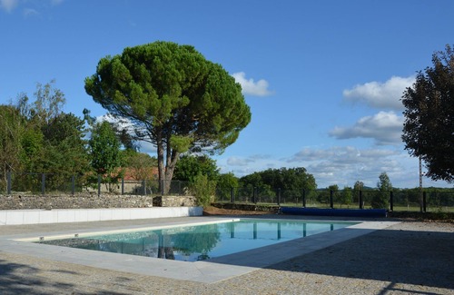 Caylus Cama Y Desayuno | Domaine de Monplaisir, a prestigious place