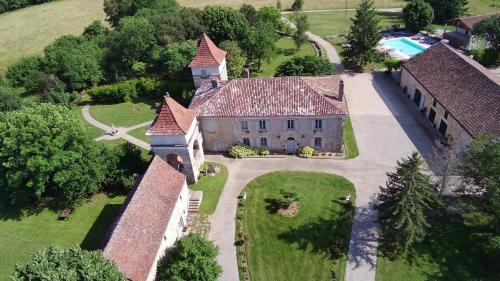 Caylus Cama Y Desayuno | Domaine de Monplaisir