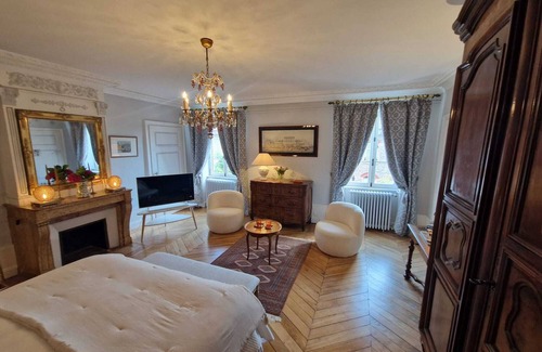 Denice Cama Y Desayuno | DOMAINE DES FRANCHISES Bed and Breakfast - Beaujolais Pierres dorées