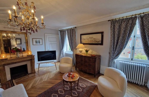 Denice Cama Y Desayuno | DOMAINE DES FRANCHISES Bed and Breakfast - Beaujolais Pierres dorées