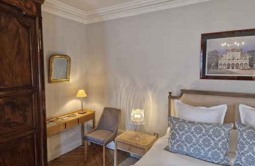 Denice Cama Y Desayuno | DOMAINE DES FRANCHISES Bed and Breakfast - Beaujolais Pierres dorées