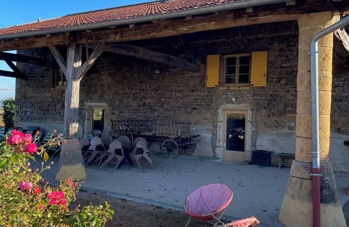 Sarcey Casa | Domaine du Buisson, charming gites in the heart of Beaujolais