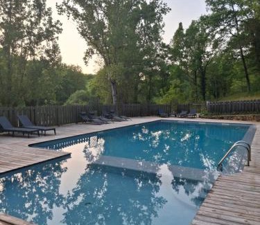 Saint-Martial-de-Nabirat Chalet De Esquí | Domaine de Grézelou