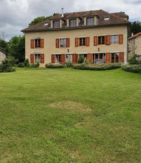 Saint-Victor-Montvianeix Cama Y Desayuno | Domaine de Montvianeix