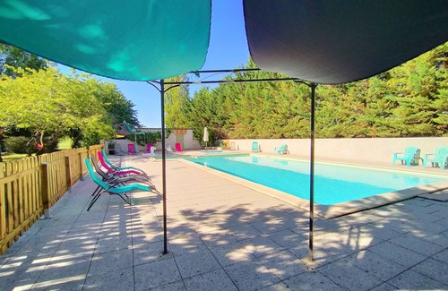 Bellon Cabaña | Domaine Jasmin sleeps 36 / 6 gîtes