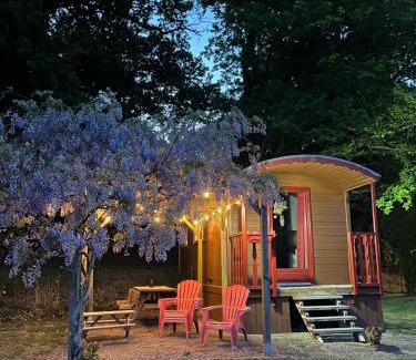 Lisieux Casa | Domaine Les Chillards