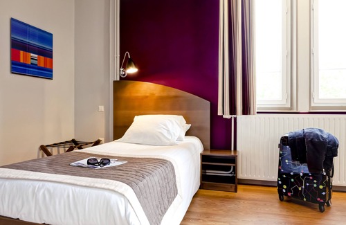 Francheville Le Bas Hotel | Domaine Lyon Saint Joseph