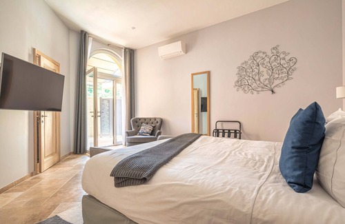 Niozelles Hotel | Domaine Ribiera, Hotel 5 Etoiles, SPA & Golf - Forcalquier